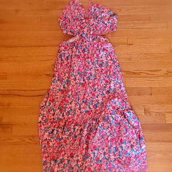 Dress - Picture 1 of 2